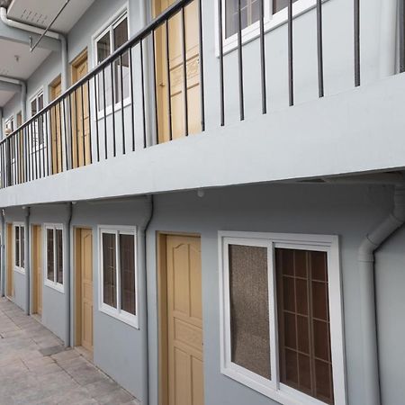 Hive Manila Guesthouse -Netflix,400Mbps Wi-Fi Bacoor Exterior photo