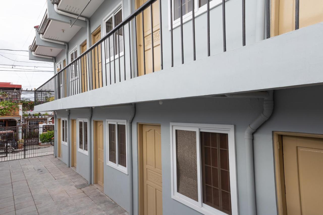 Hive Manila Guesthouse -Netflix,400Mbps Wi-Fi Bacoor Exterior photo
